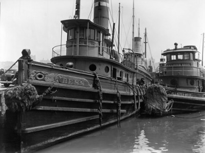 Tugboats on Pier 11 on East River